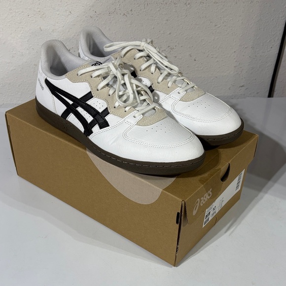 Asics Other - Asics Skyhand Size 10
